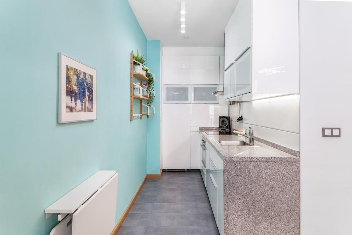 -Malagasunapts- Modern Citycentre Pool&Parking Buitenkant foto